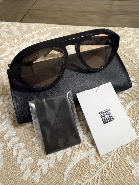 Elisa Johnson Val Black  Sunglasses
